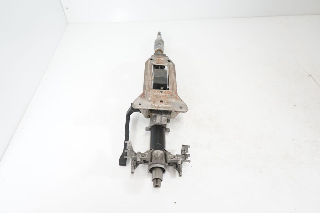 Steering wheel axle (5)