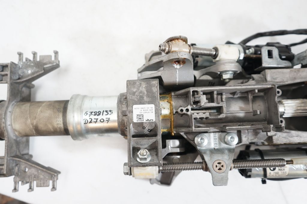 Steering wheel axle set (9)