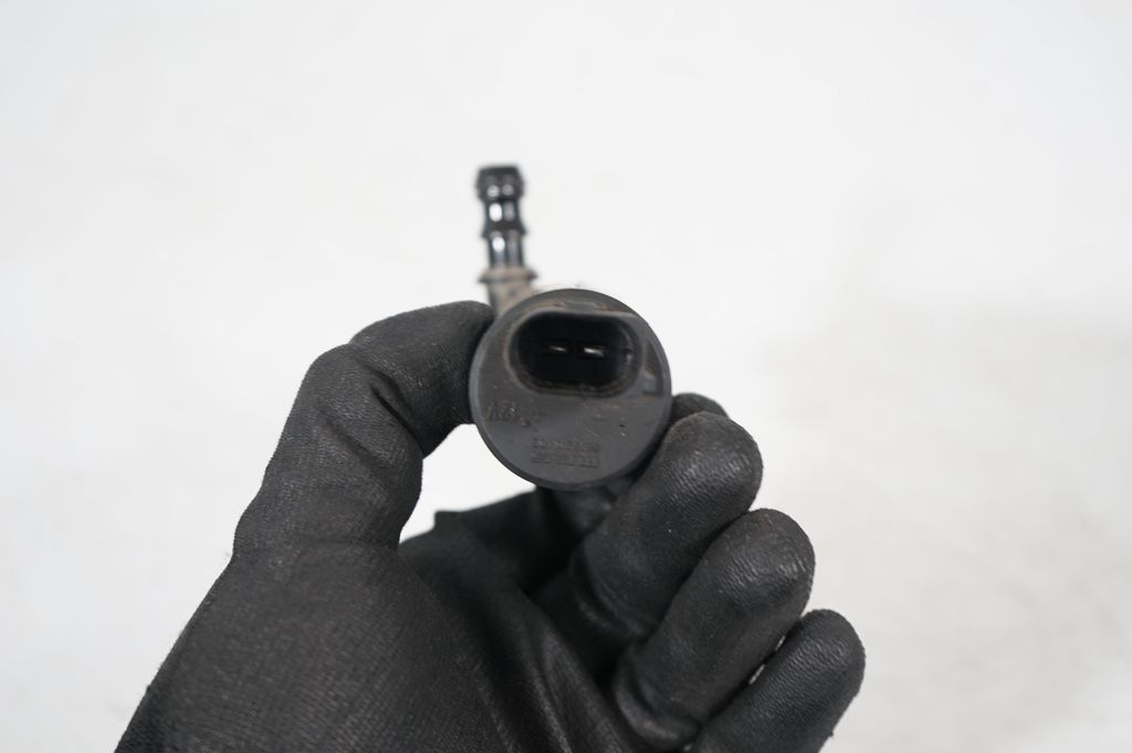 Headlight washer pump (7)