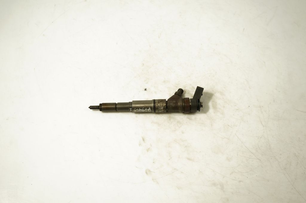 Fuel injector (4)