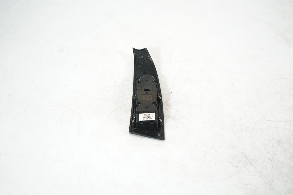 Electric window control switch (11)