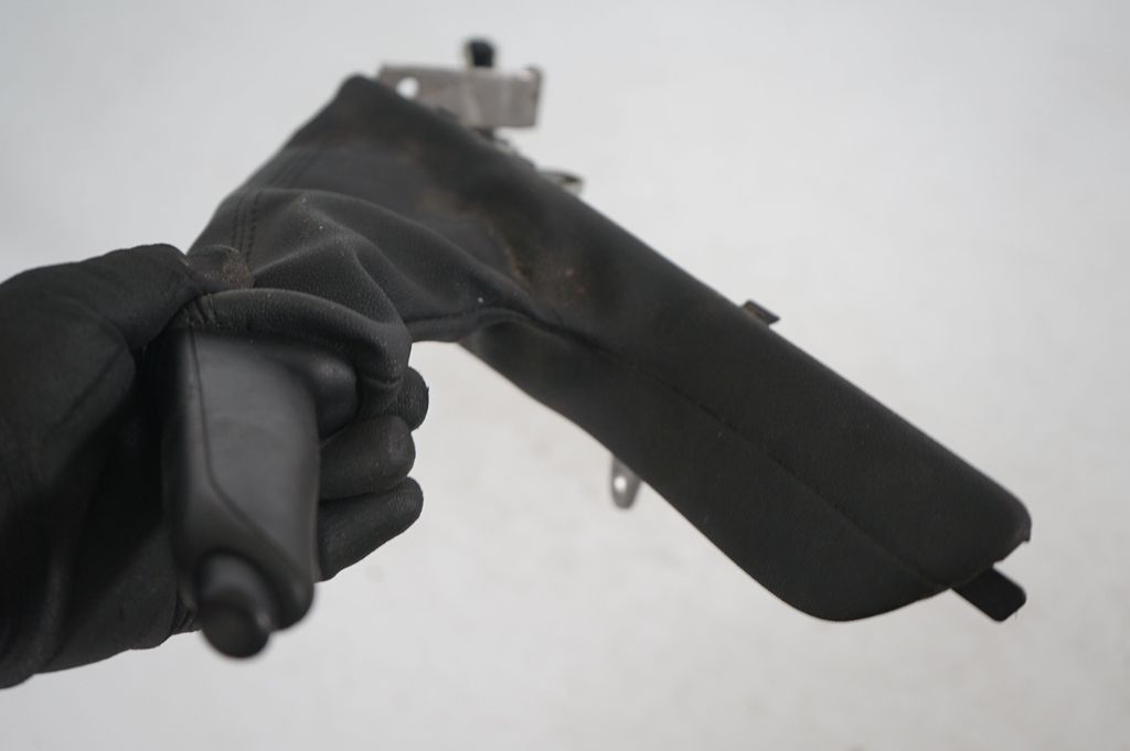 Handbrake/parking brake lever assembly (6)