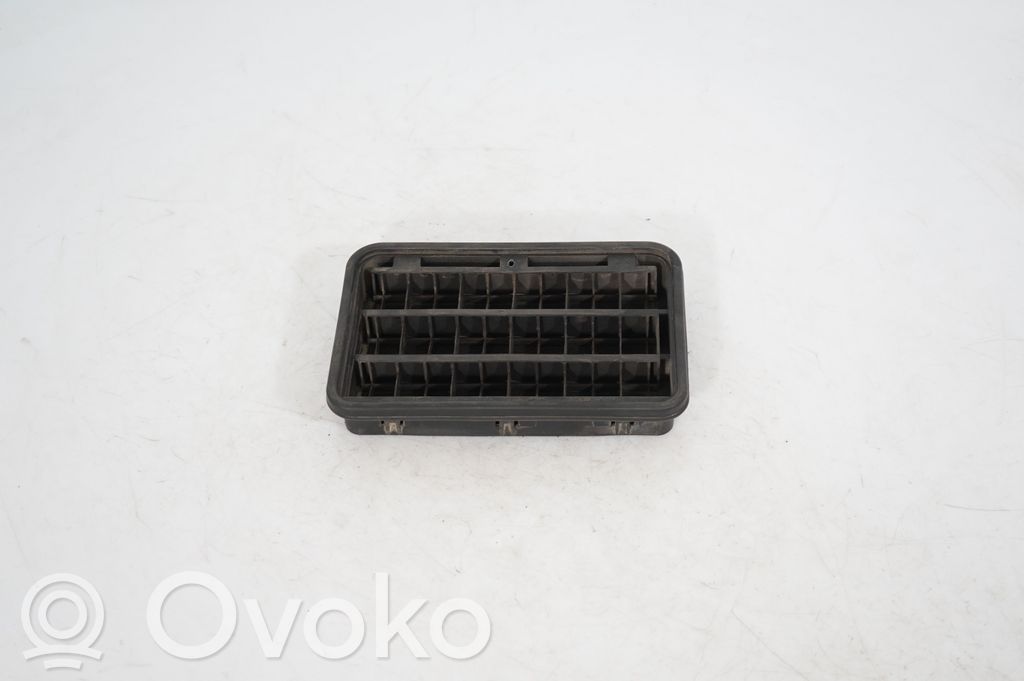 Quarter panel pressure vent (3)