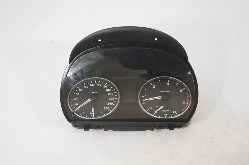 Speedometer (instrument cluster)