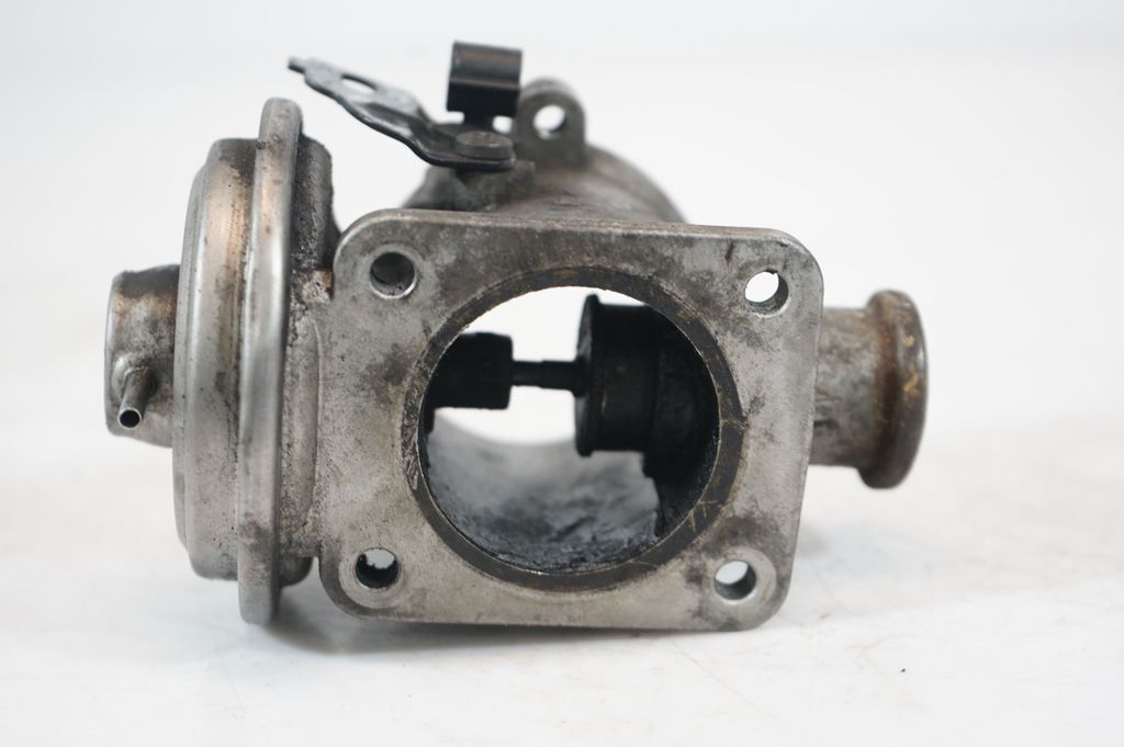 EGR valve (9)