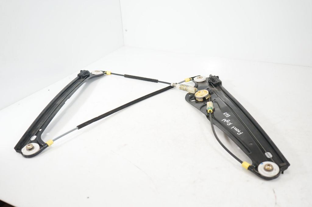 Front door window regulator with motor (7)