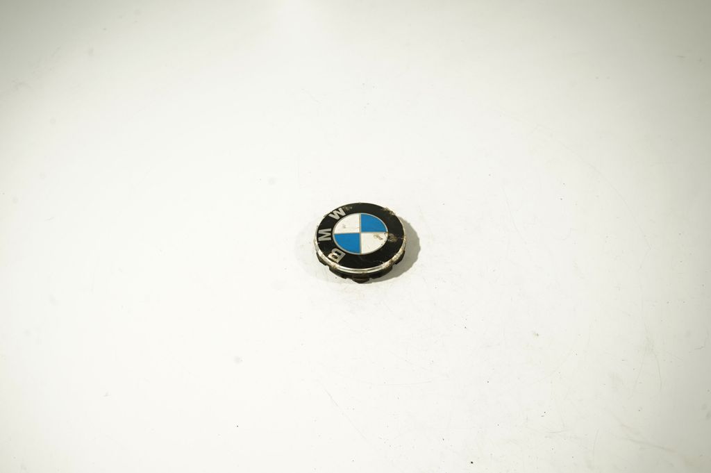 Original wheel cap (4)
