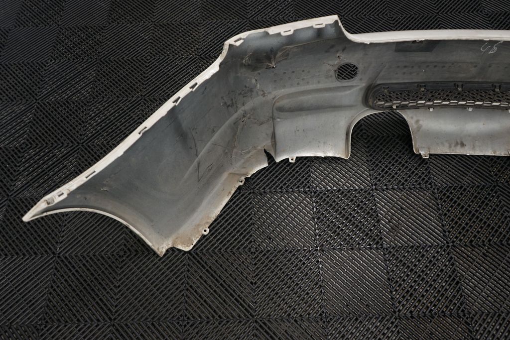 Rear bumper (11)