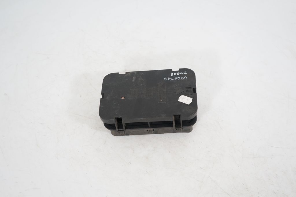 Quarter panel pressure vent (3)