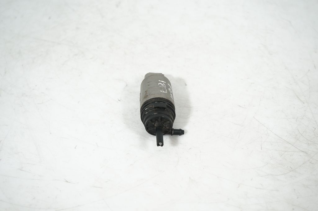 Windscreen/windshield washer pump (5)
