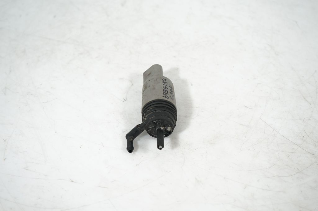 Windscreen/windshield washer pump (4)