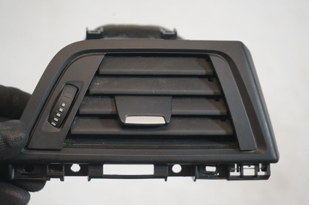 Dashboard side air vent grill/cover trim (7)