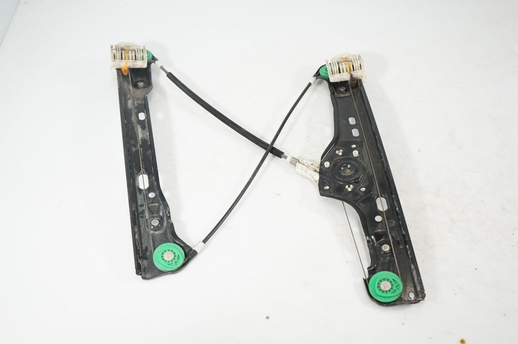 Front door window regulator with motor (5)