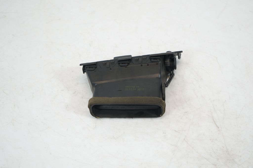 Dashboard side air vent grill/cover trim (3)