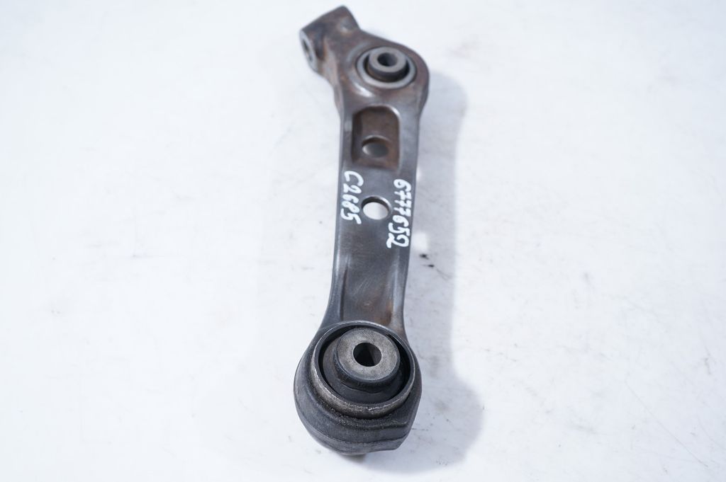 Front control arm (2)