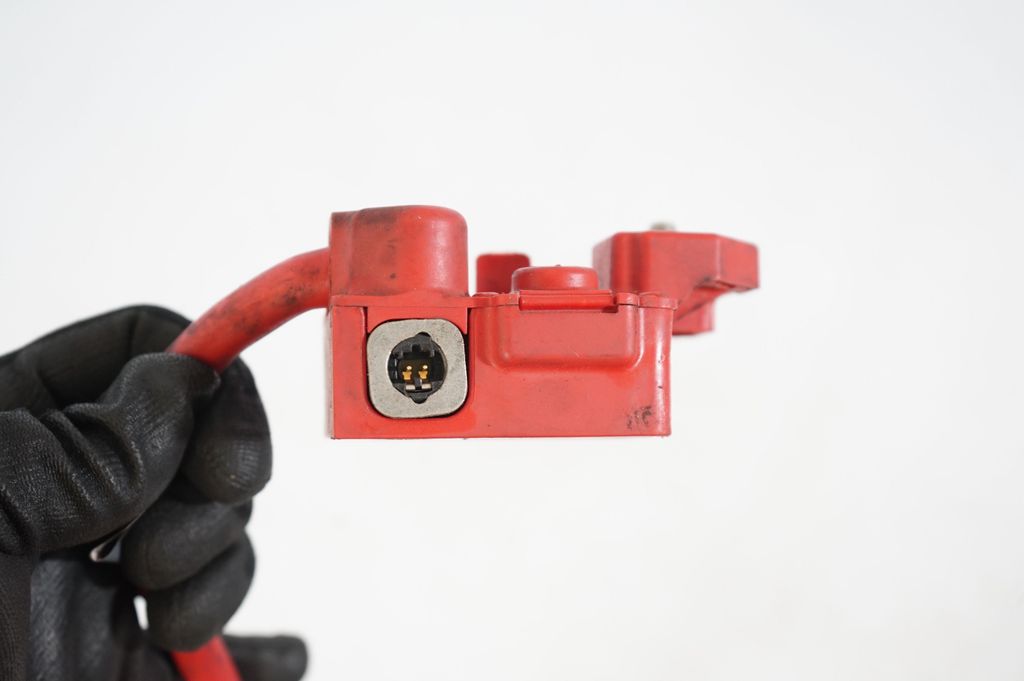 Positive cable (battery) (8)