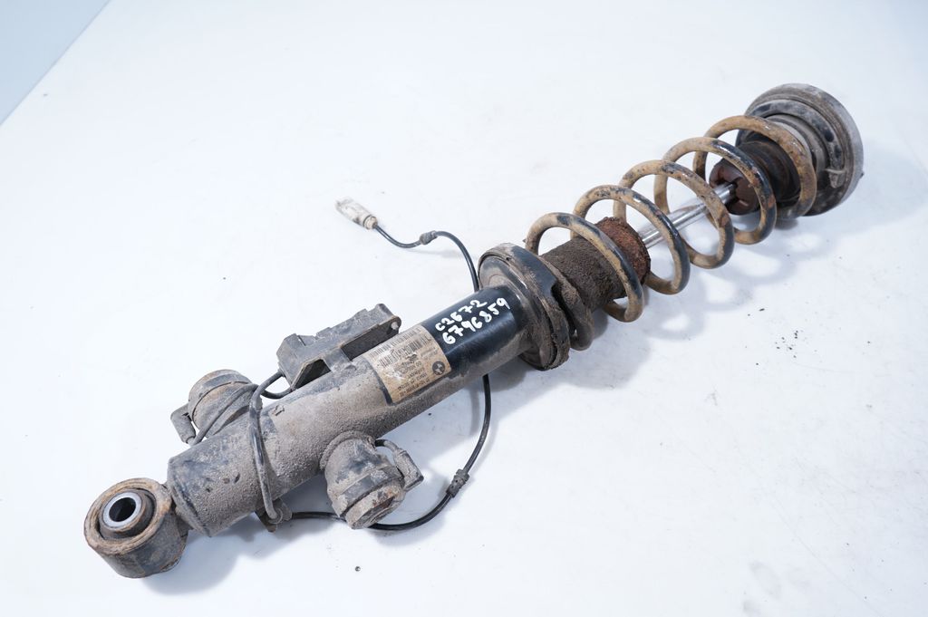 Rear shock absorber/damper
