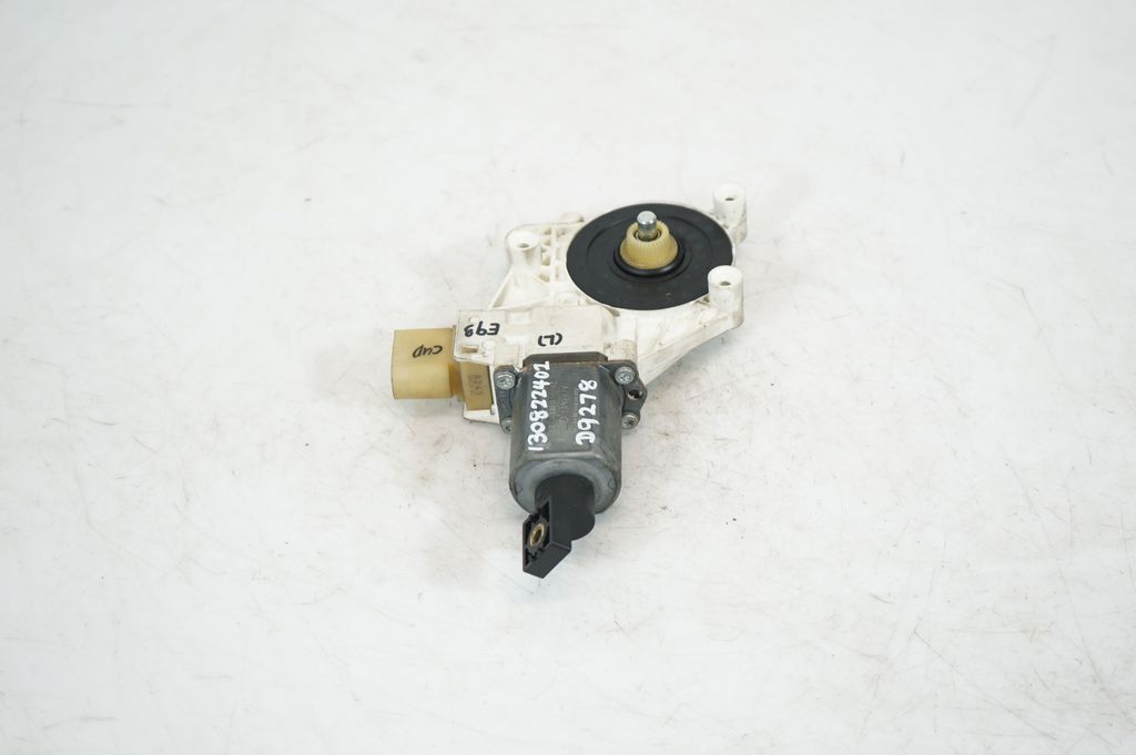 Front door window regulator with motor (4)