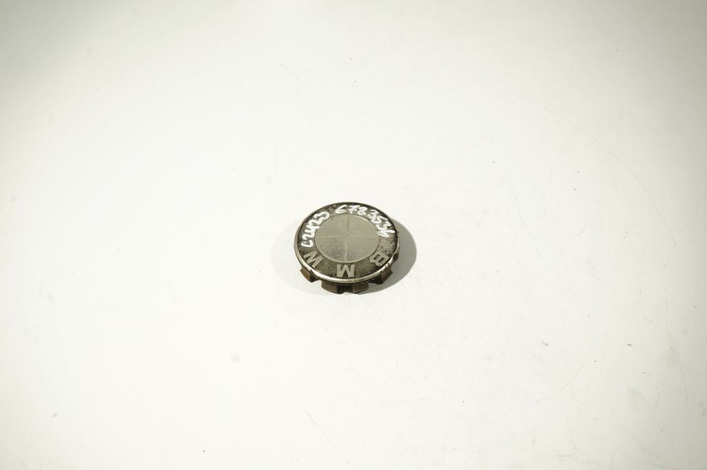 Original wheel cap (4)