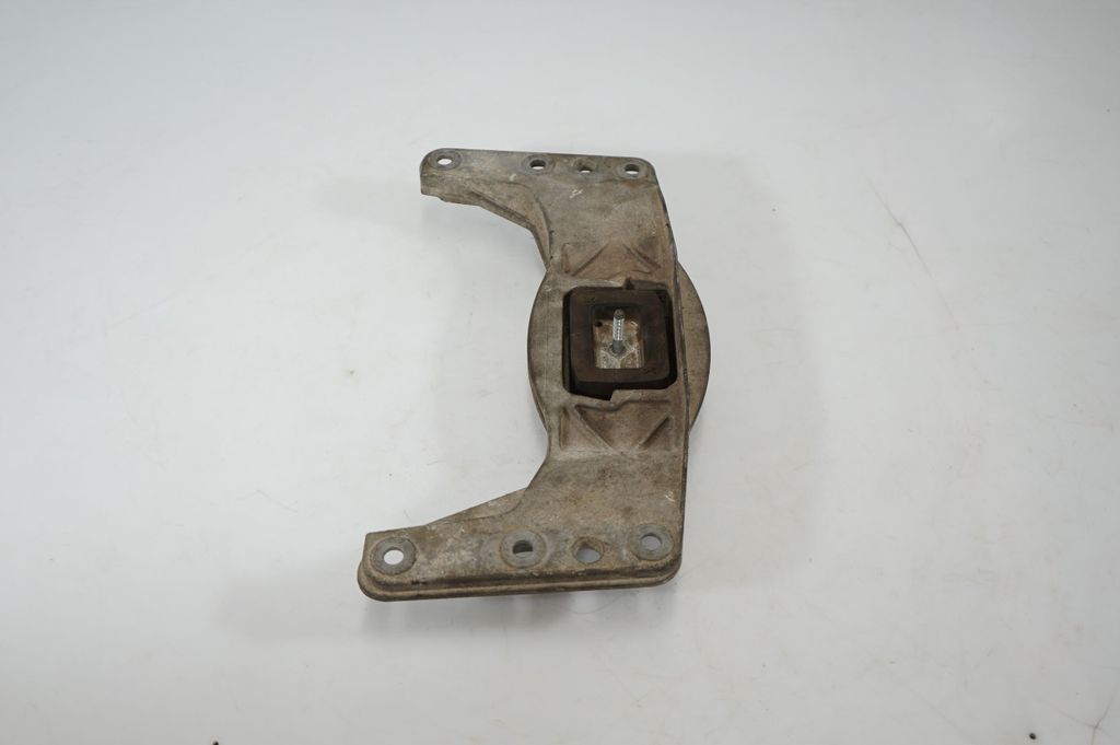 Gearbox mounting bracket (4)