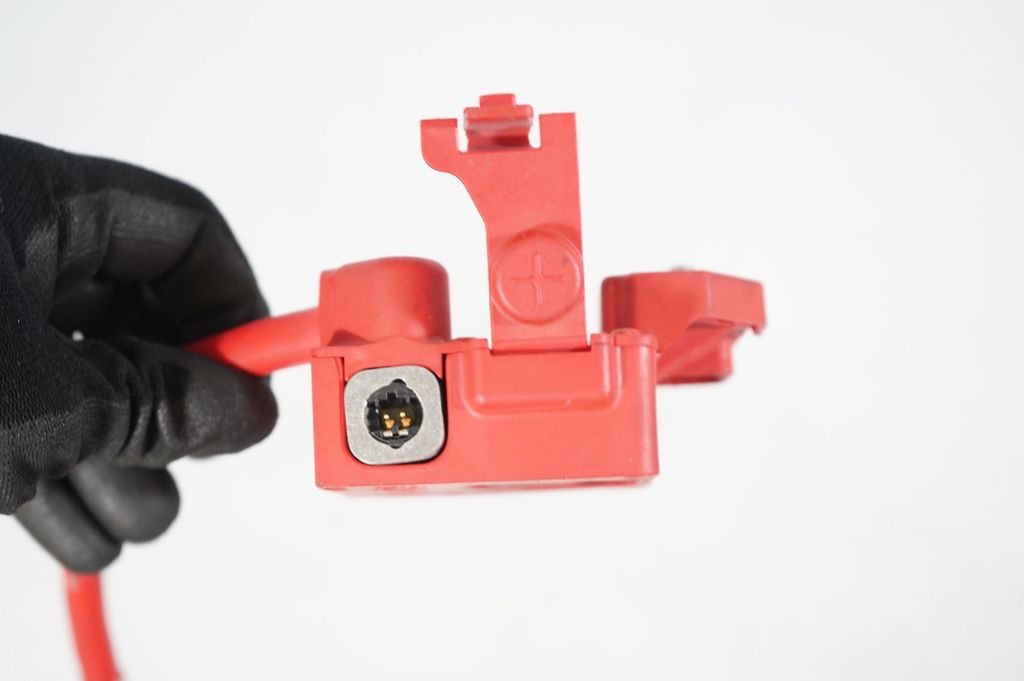 Positive cable (battery) (7)