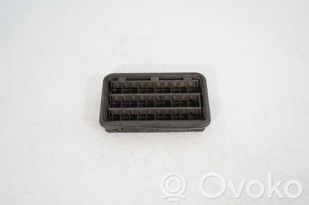 Quarter panel pressure vent (3)