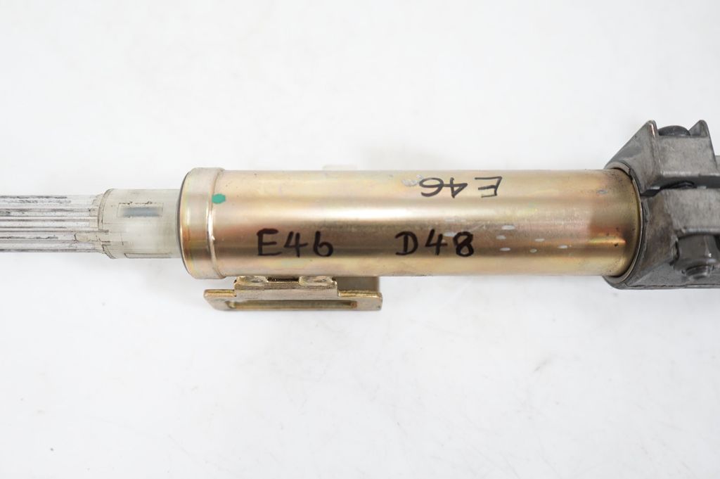 Steering wheel axle (10)