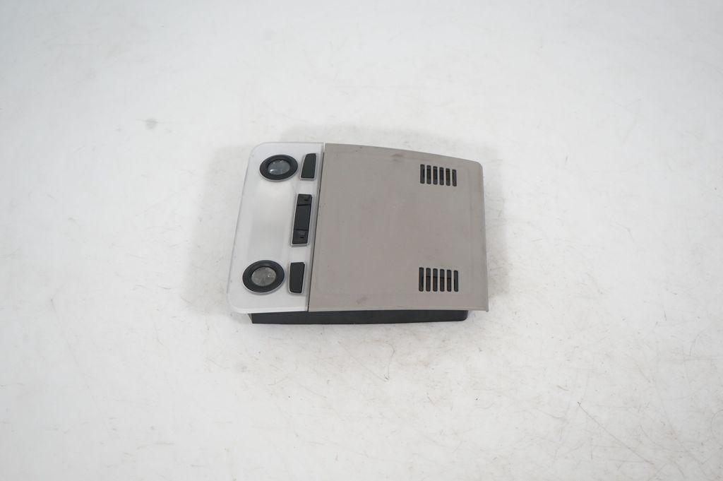 Front seat light (4)