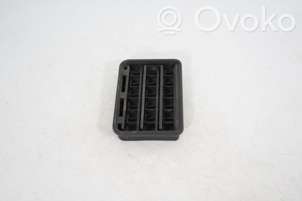 Quarter panel pressure vent (2)