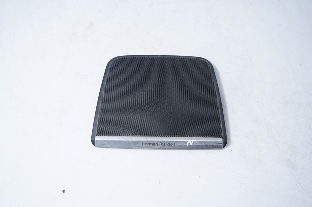 Subwoofer grill/trim