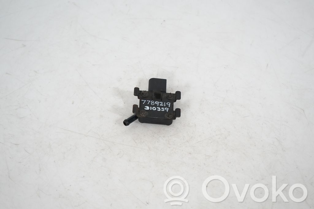 Exhaust gas pressure sensor (5)