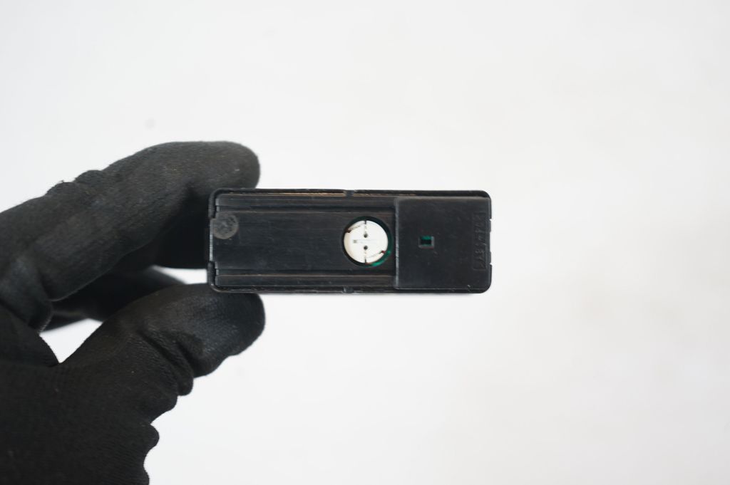 Hazard light switch (7)