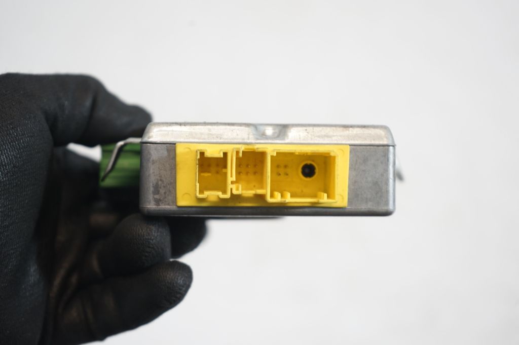 Door control unit/module (8)