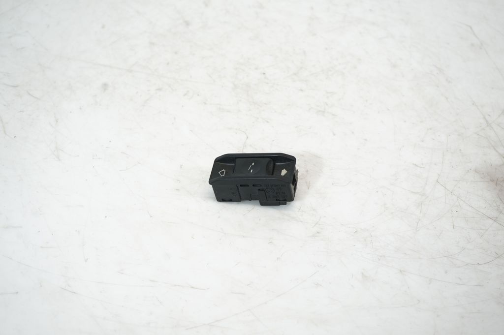 Sunroof switch (2)