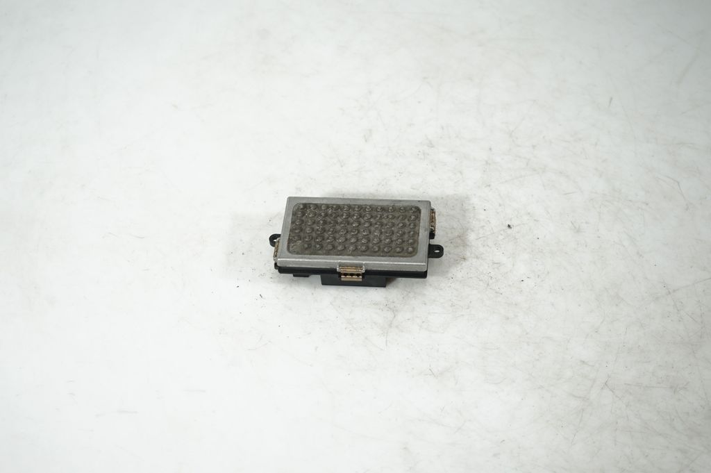 Heater blower motor/fan resistor (3)