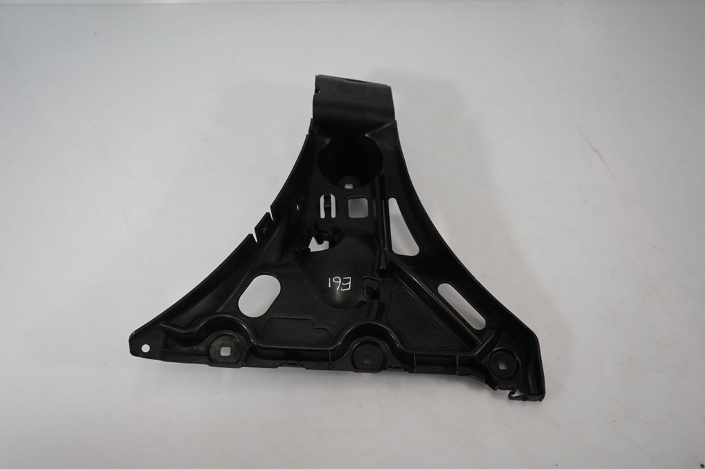 Rear bumper mounting bracket (3)