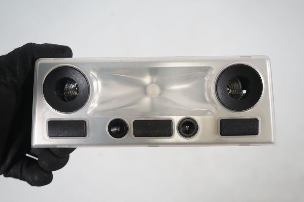 Front seat light (6)