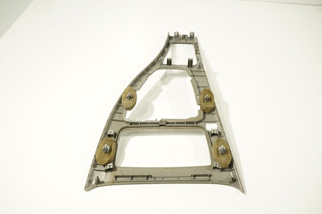 Gear shifter surround trim plastic (6)
