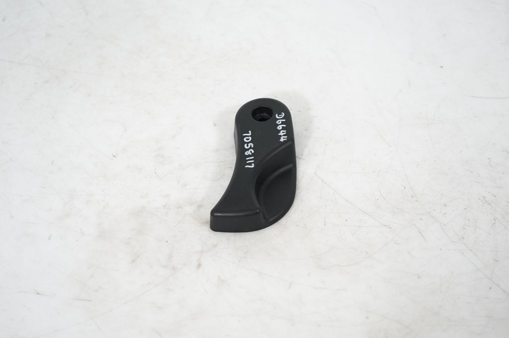 Engine bonnet (hood) release handle (2)