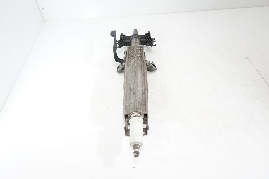 Steering wheel axle (4)