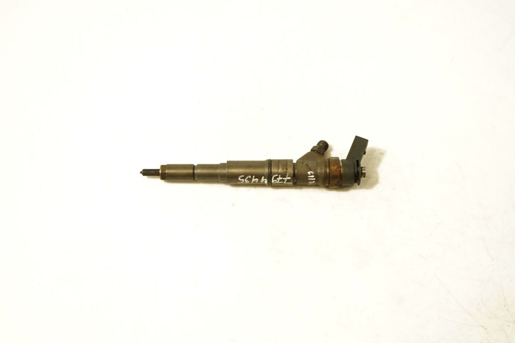 Fuel injector (4)
