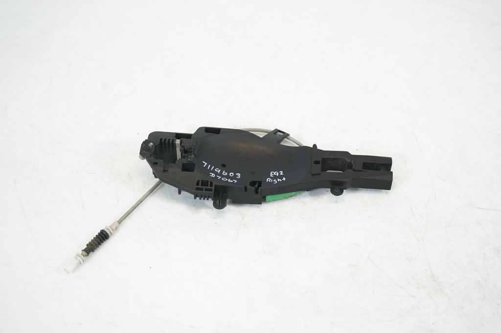 Front door coupe exterior handle/bracket