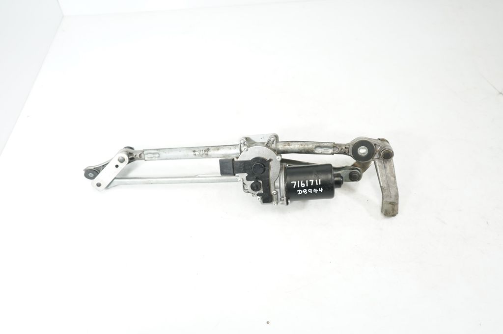 Front wiper linkage and motor