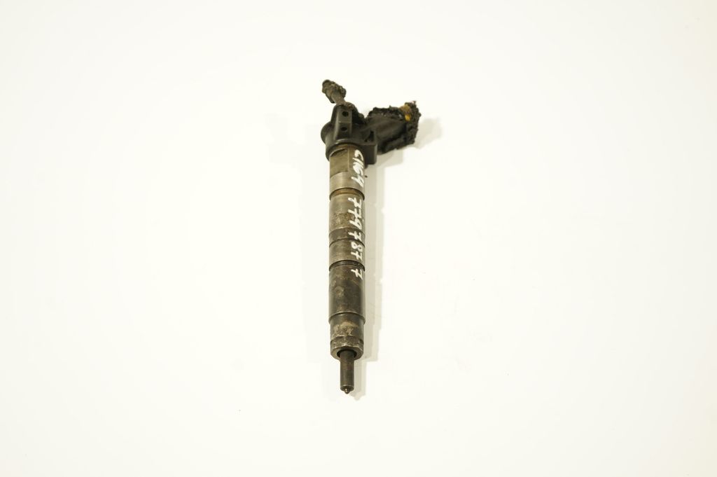 Fuel injector (5)