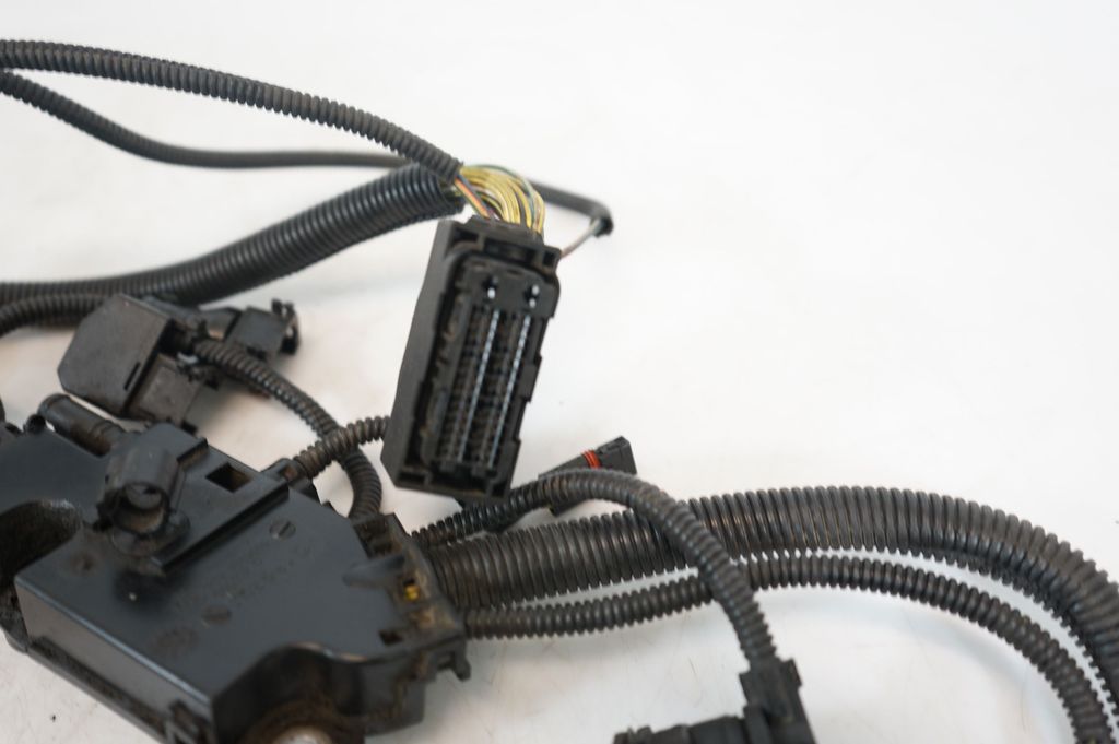 Engine installation wiring loom (6)