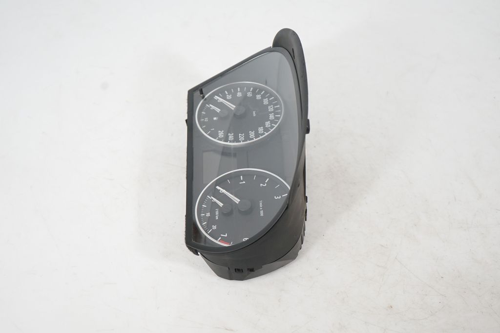 Speedometer (instrument cluster) (2)