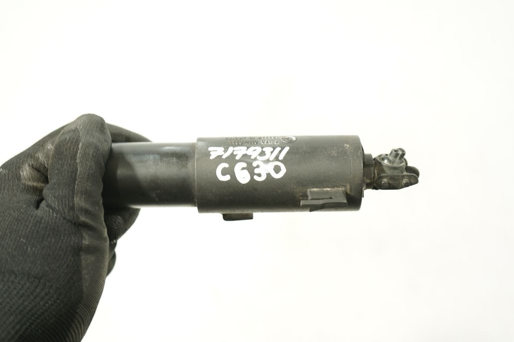 Headlight washer spray nozzle (7)