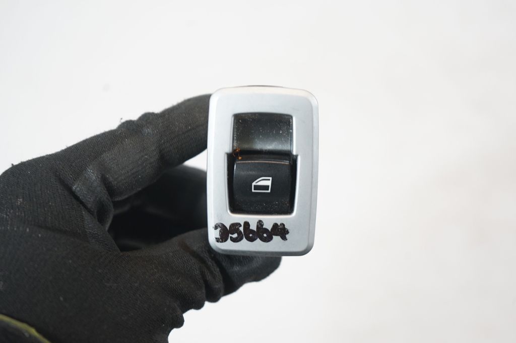 Electric window control switch (8)