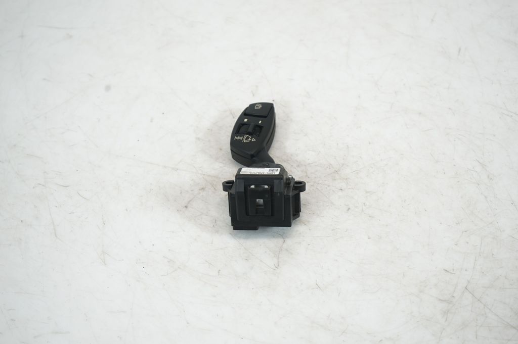 Wiper control stalk (4)