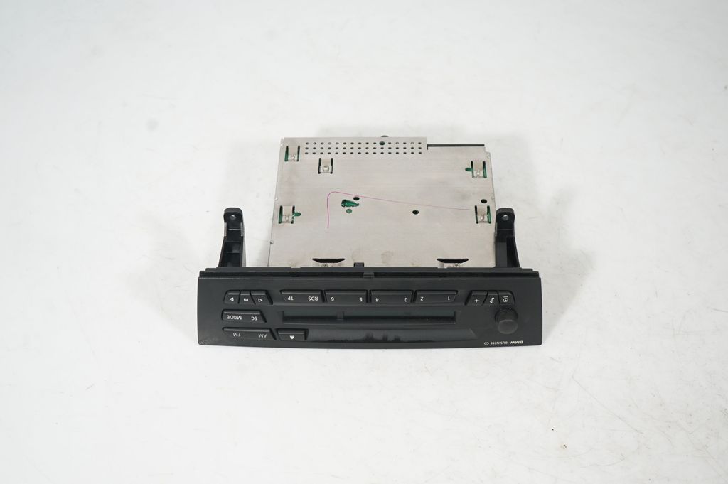 Radio/CD/DVD/GPS head unit (5)